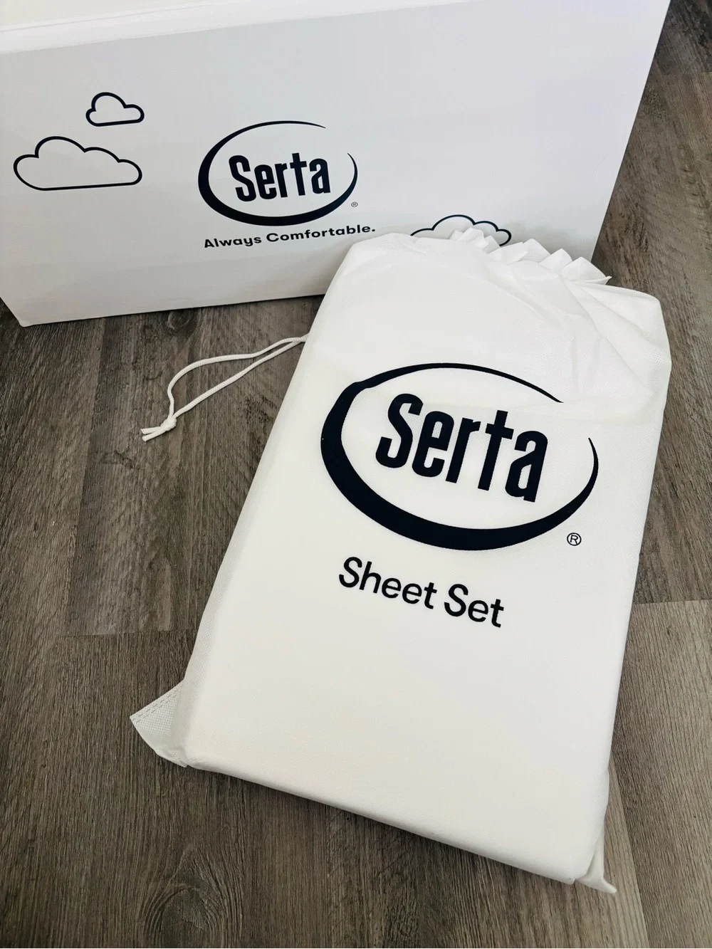 NEW Serta Full Size Soft Sheet Set Bedding Moisture wicking Lightweight White